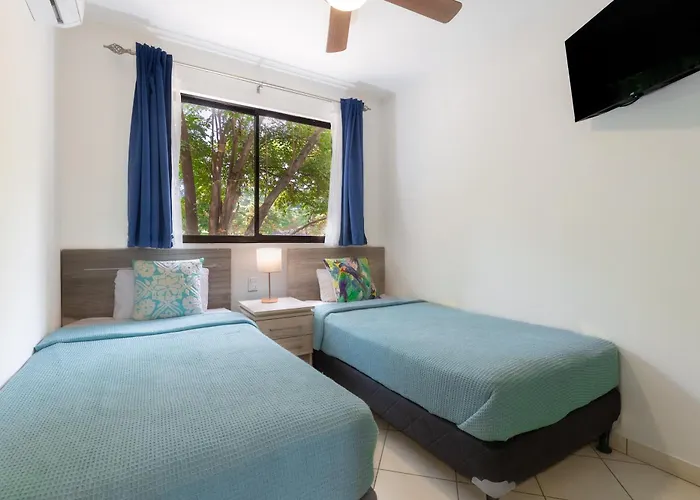 Two Palms Ground Floor Unit Across From Coco