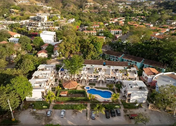 Two Palms Ground Floor Unit Across From Ferienhaus *